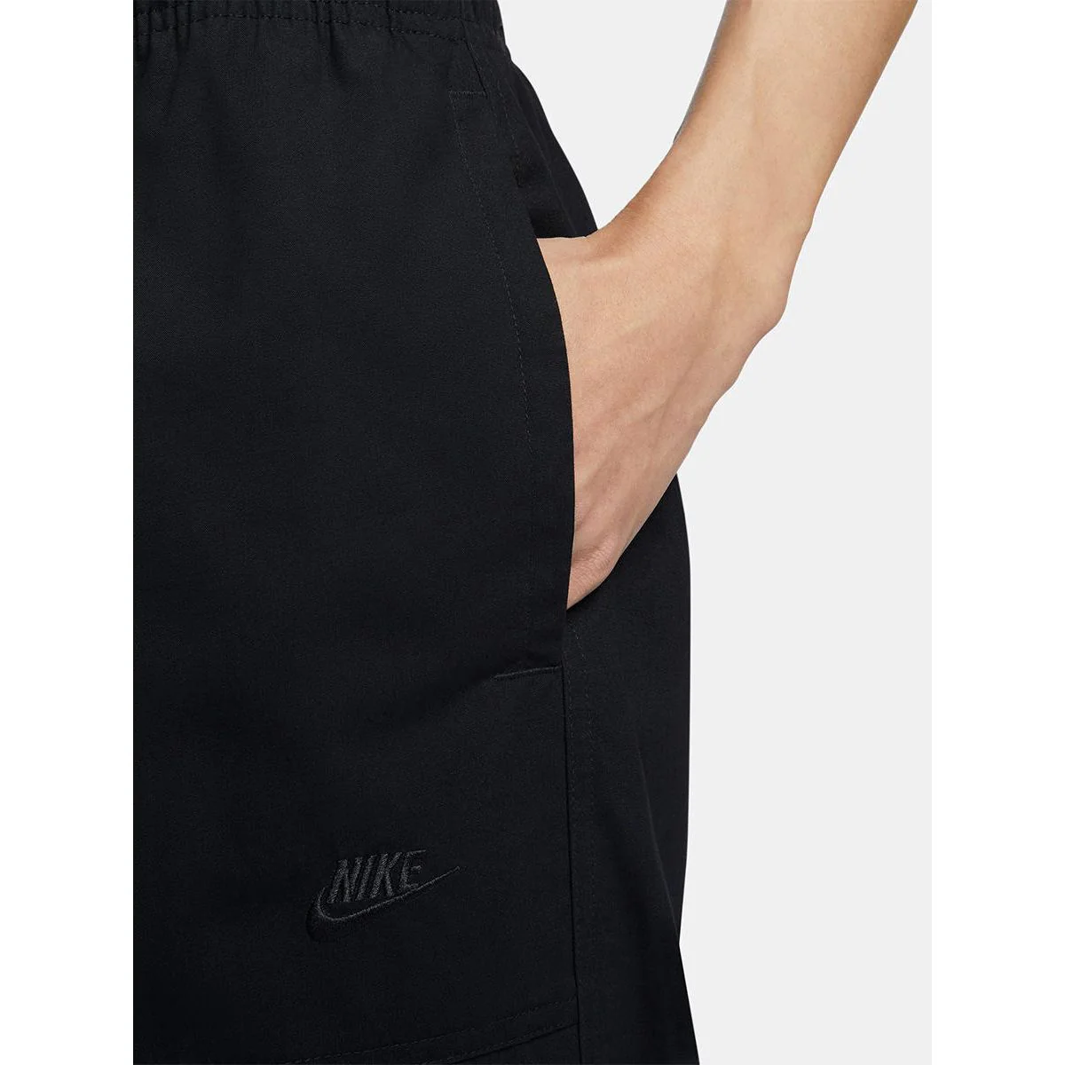 NIKE Club Men's Lifestyle Pants - Black - L (ASIAN SIZE)