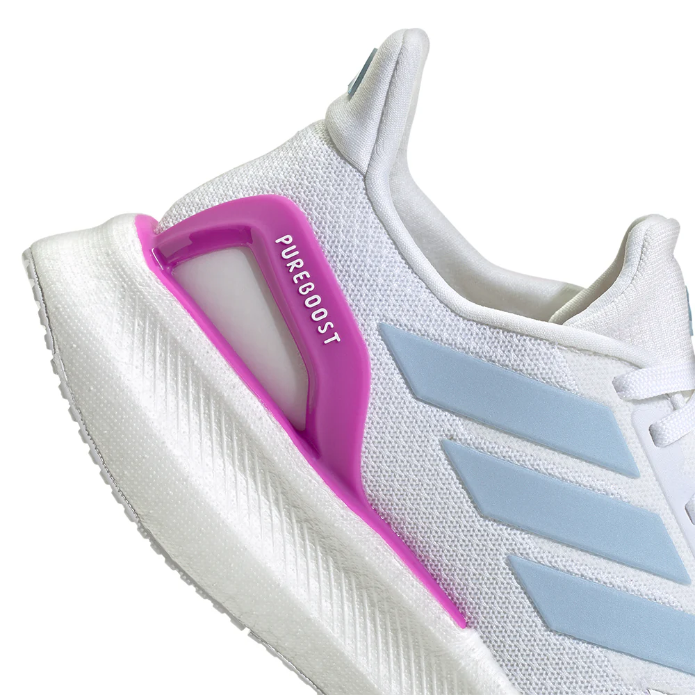 Женские беговые кроссовки Adidas Pureboost 5 — цвет белый, размер UK 4