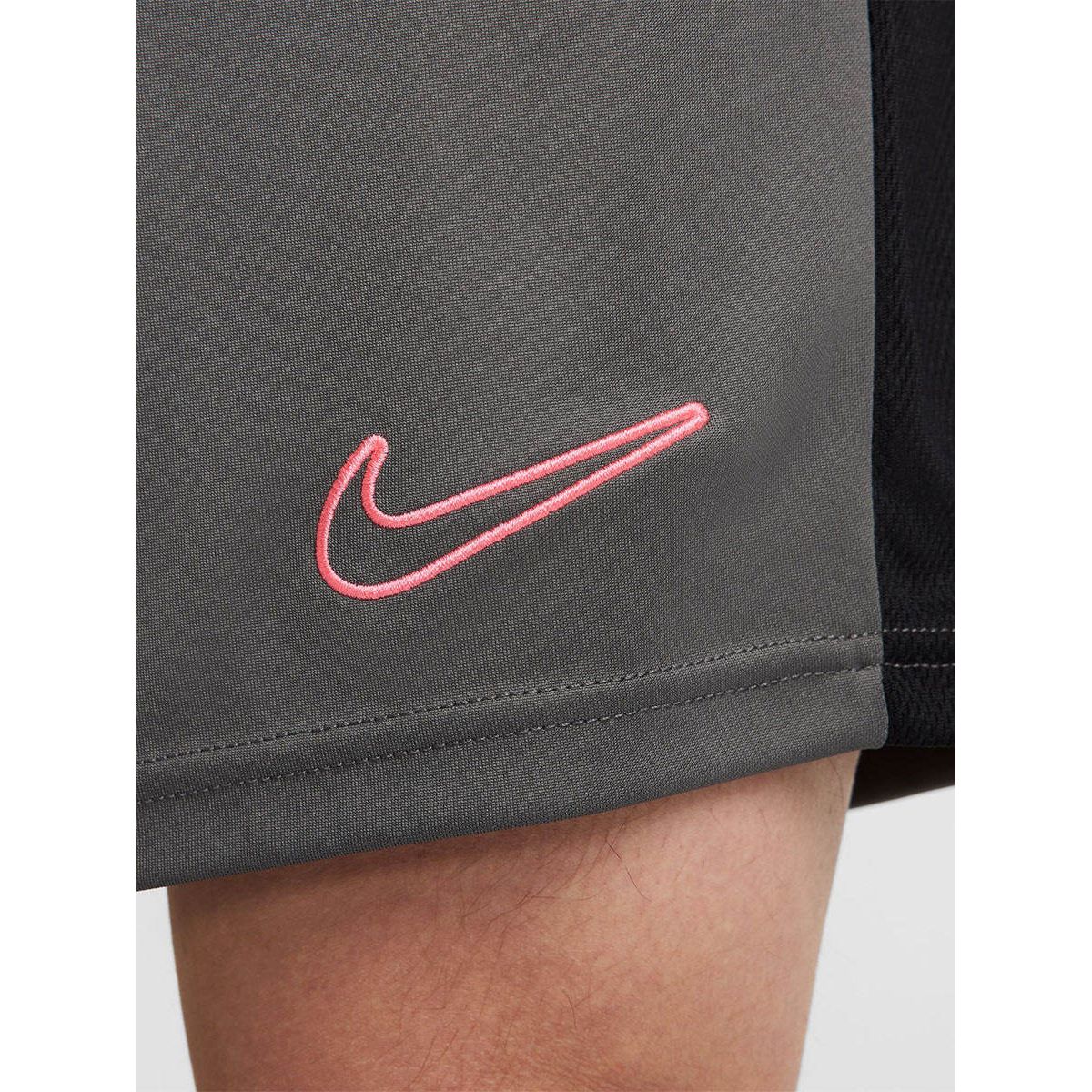NIKE Dri-FIT Academy Men's Football Shorts