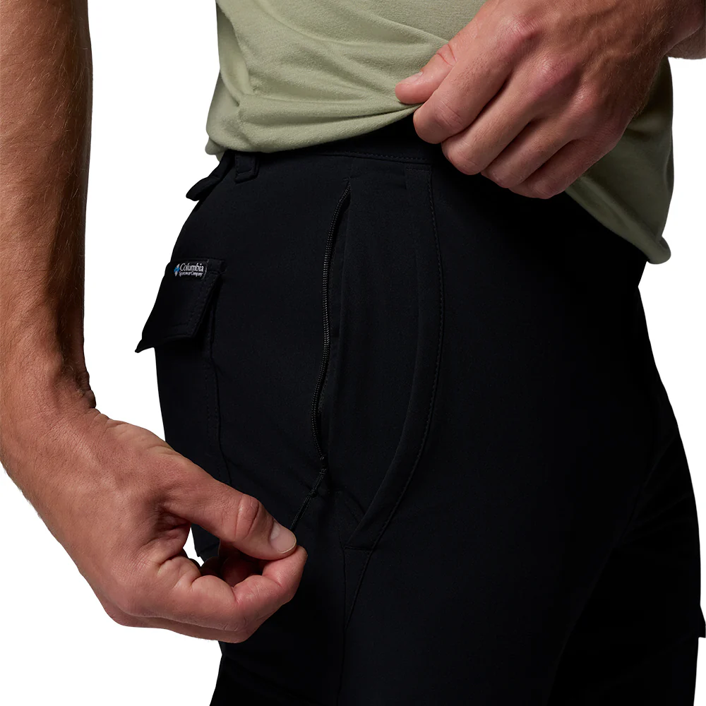 COLUMBIA ROC™ Tech Cargo Men's Hiking Pants - Black - 32 INCHES