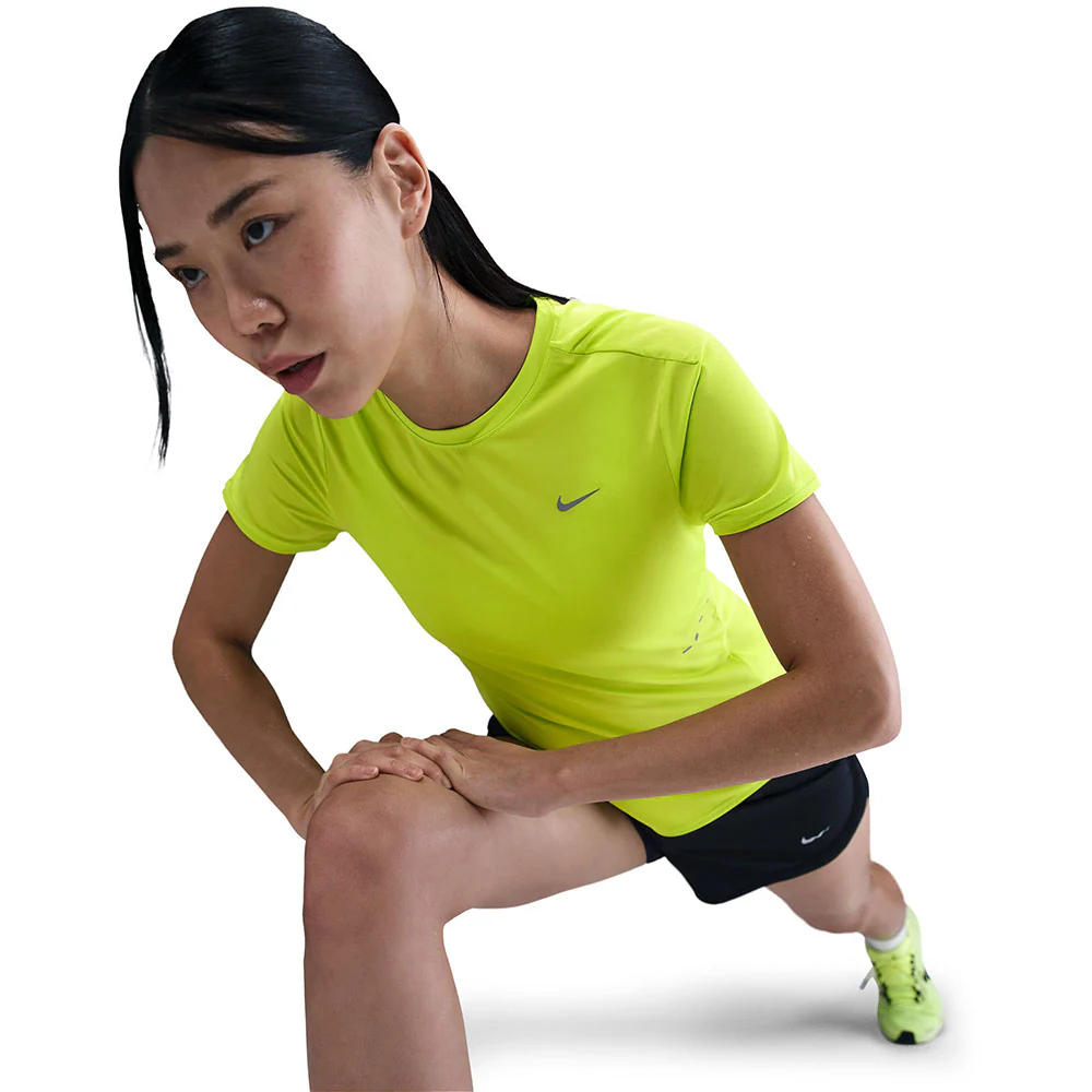 Женская беговая футболка Nike Swift — цвет зеленый, размер L (американский размер)