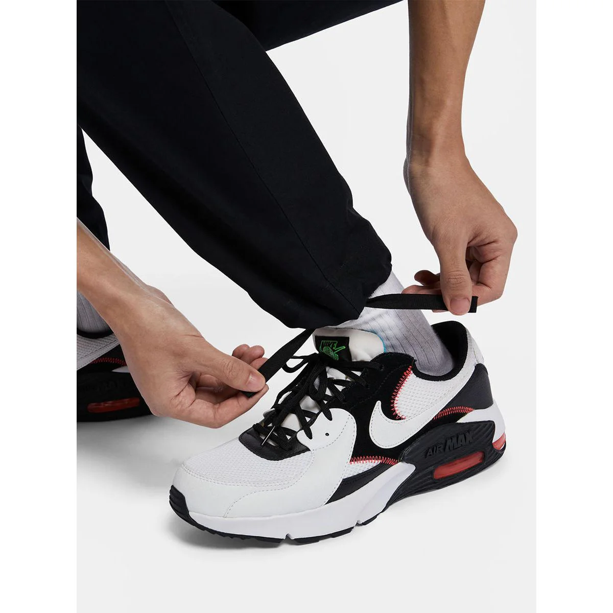 NIKE Club Men's Lifestyle Pants - Black - L (ASIAN SIZE)