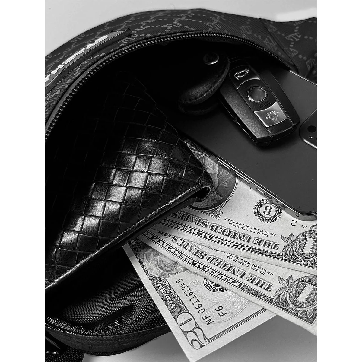 ETACHA Rush Unisex Chest Bag - Black - ONE SIZE