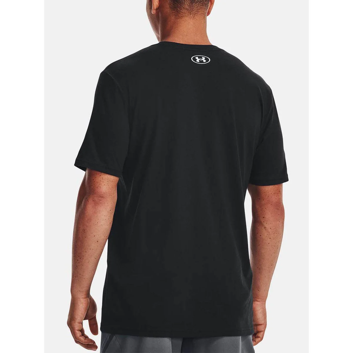 UNDER ARMOUR Camo Chest Stripe Men's Training T-Shirt - Black - L
