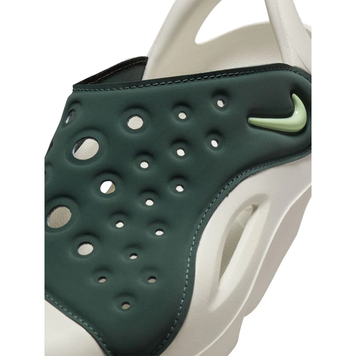 NIKE Aqua Swoosh Kids Sandals