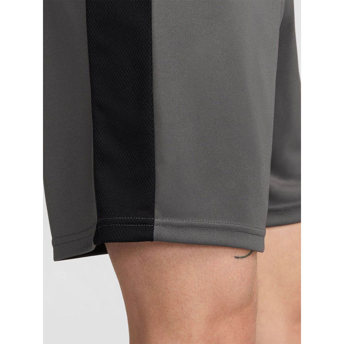 NIKE Dri-FIT Academy Men's Football Shorts