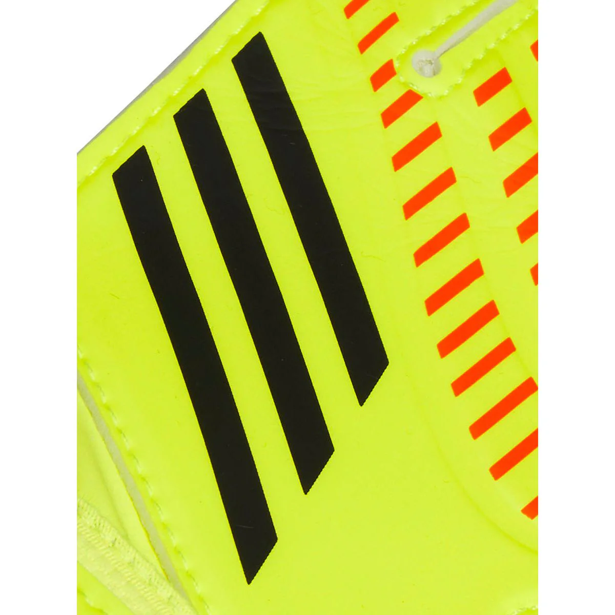 Детские перчатки Adidas Predator Training Goalkeeper — цвет желтый, размер US 4