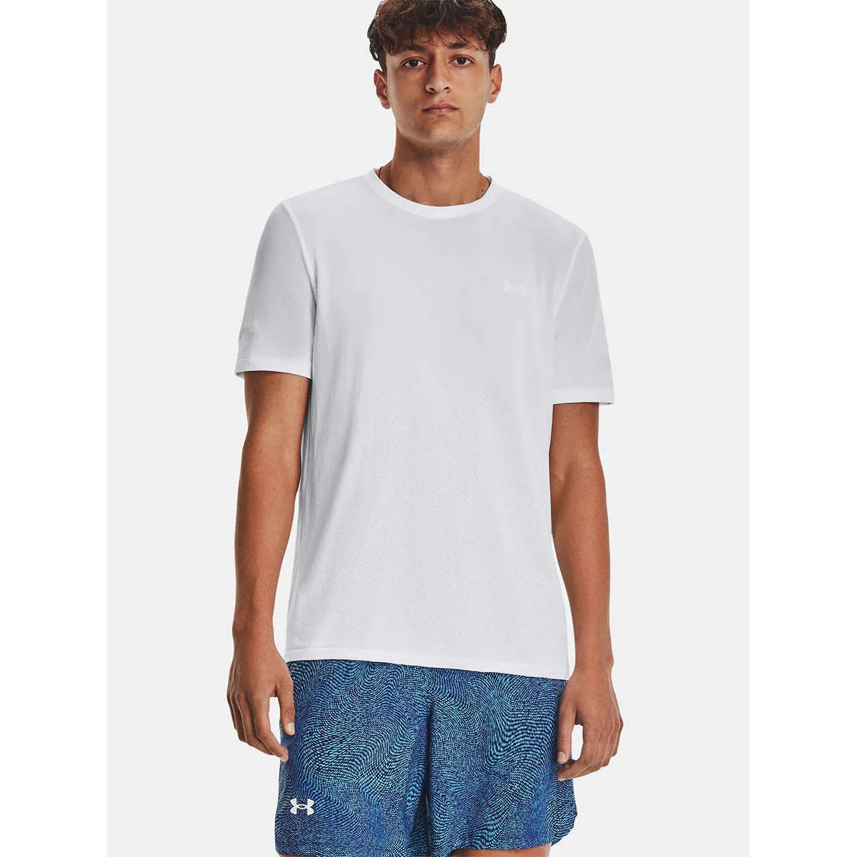 Мужская беговая футболка Under Armour Seamless Stride — цвет белый, размер L