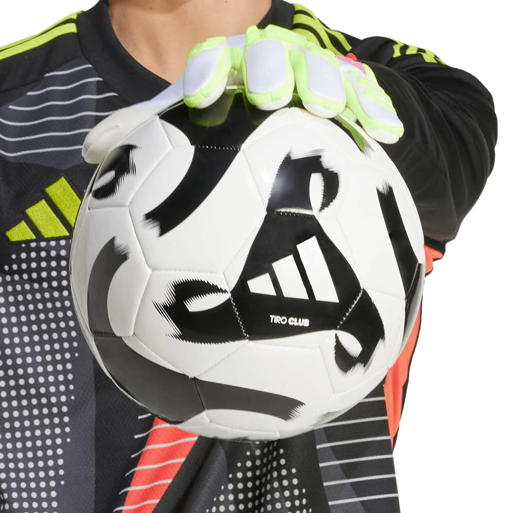 Мужские перчатки Adidas Predator League Goalkeeper — цвет белый, размер UK 7