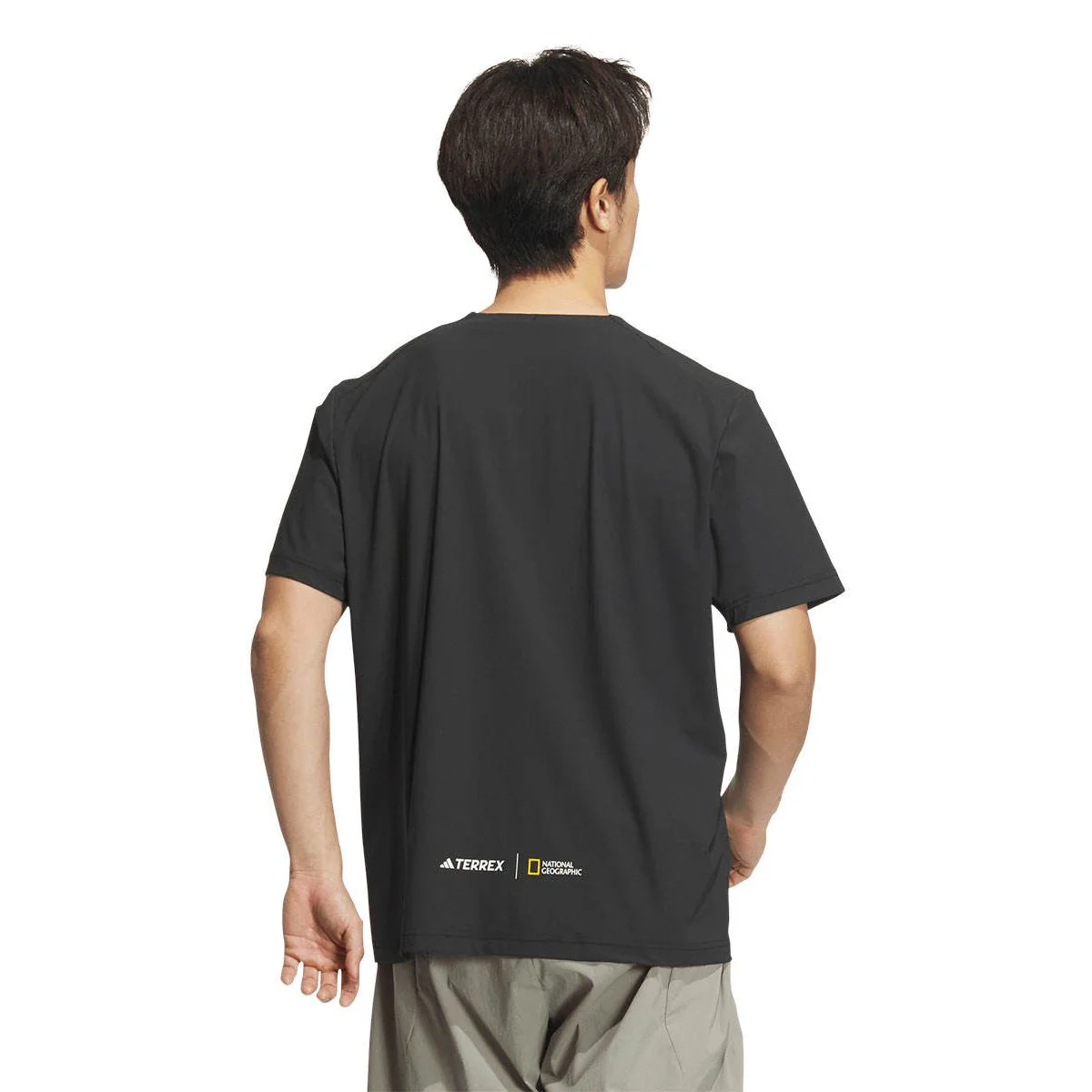 ADIDAS National Geographic Short Sleeve Men's T-Shirt - Black - 2XL (ASIAN SIZE)