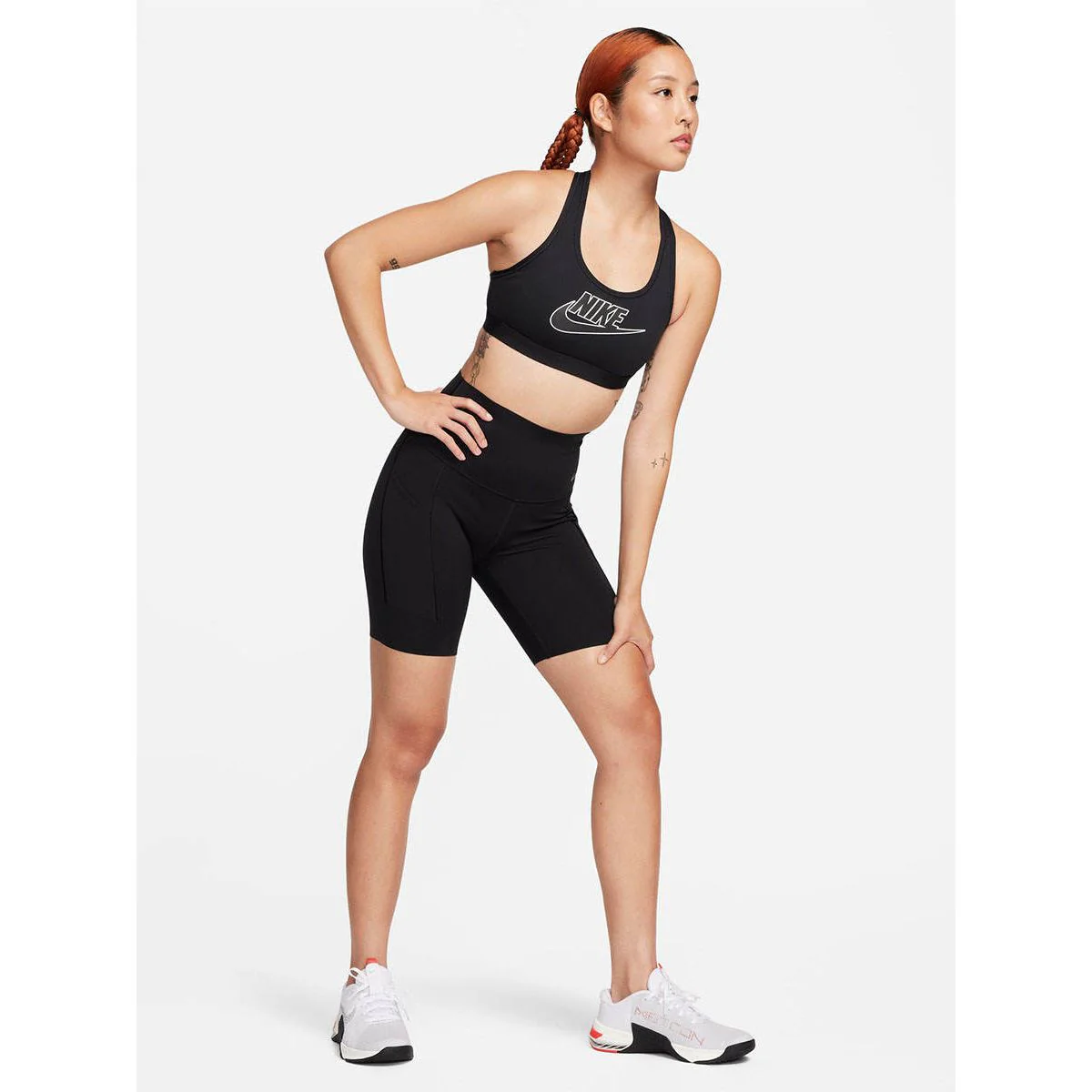 NIKE Swoosh Medium Support Women's Sports Bra - Black - L (US SIZE)