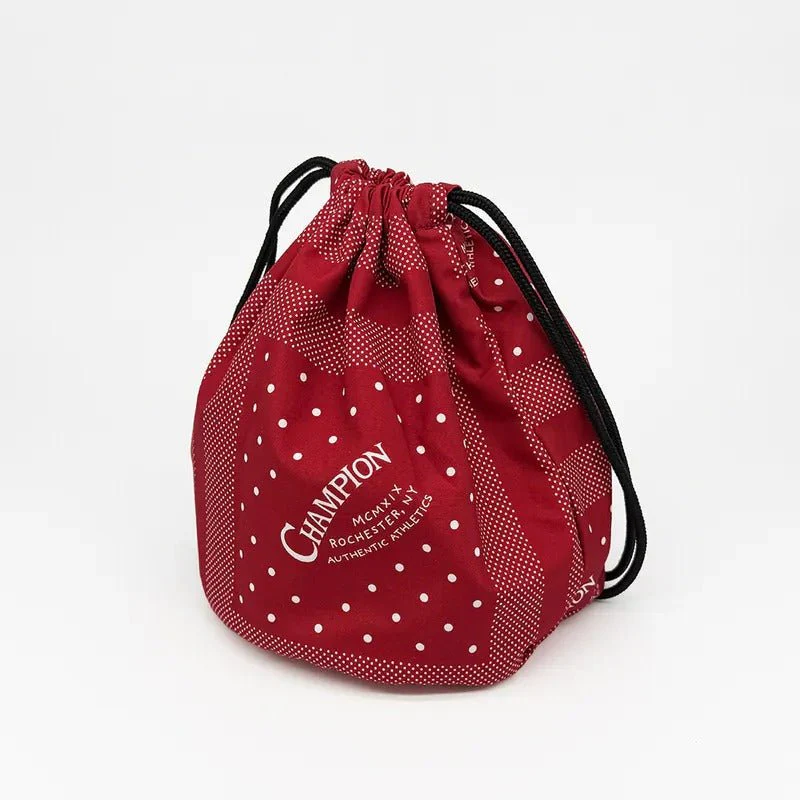 CHAMPION DRAWSTRING POCHETTE ถุงผ้าหูรูด C8-B705B-940 ผู้ชายและผู้หญิง RED - Red - F