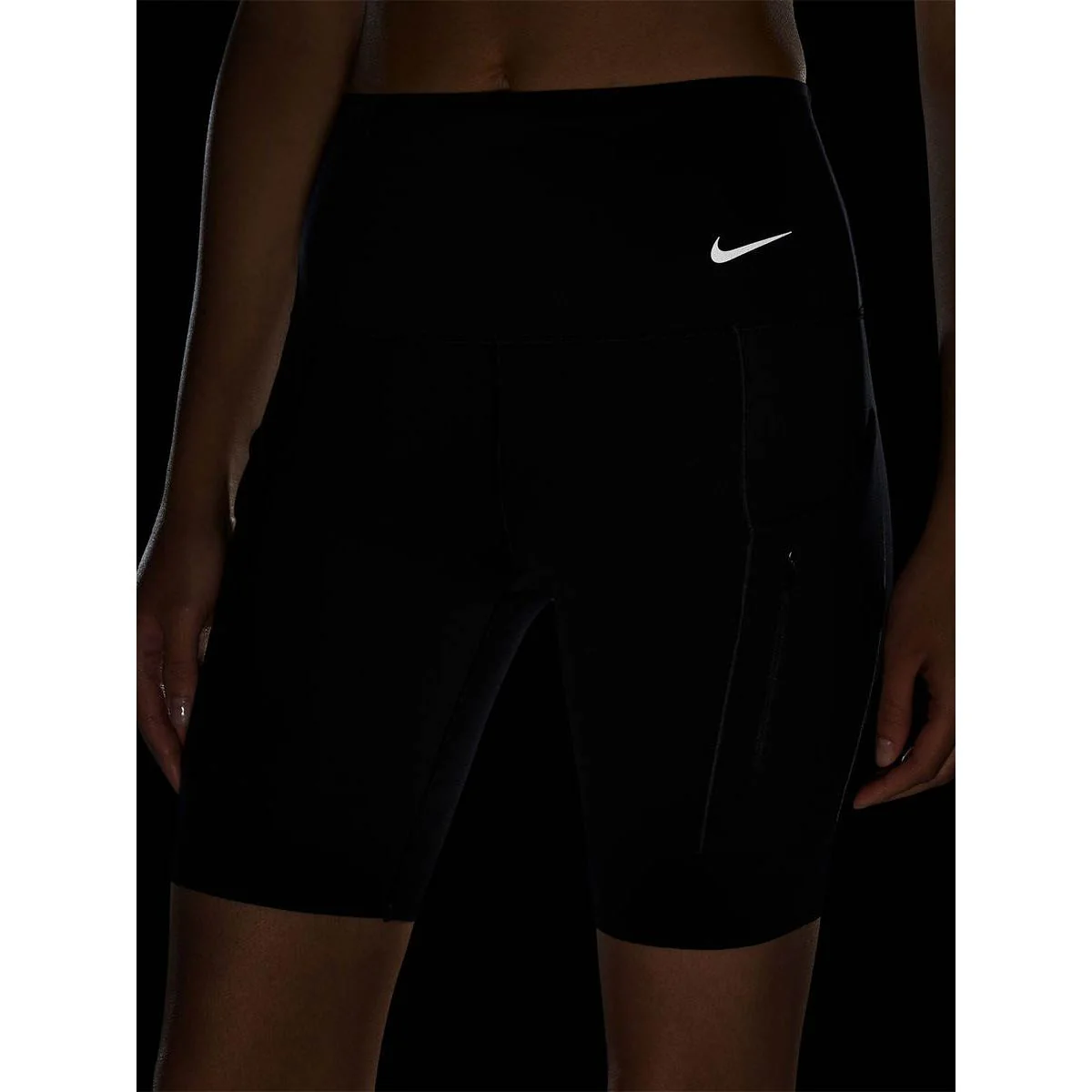 NIKE Go Firm-Support High-Waisted 8" Women's Biker Shorts - Black - L (US SIZE)