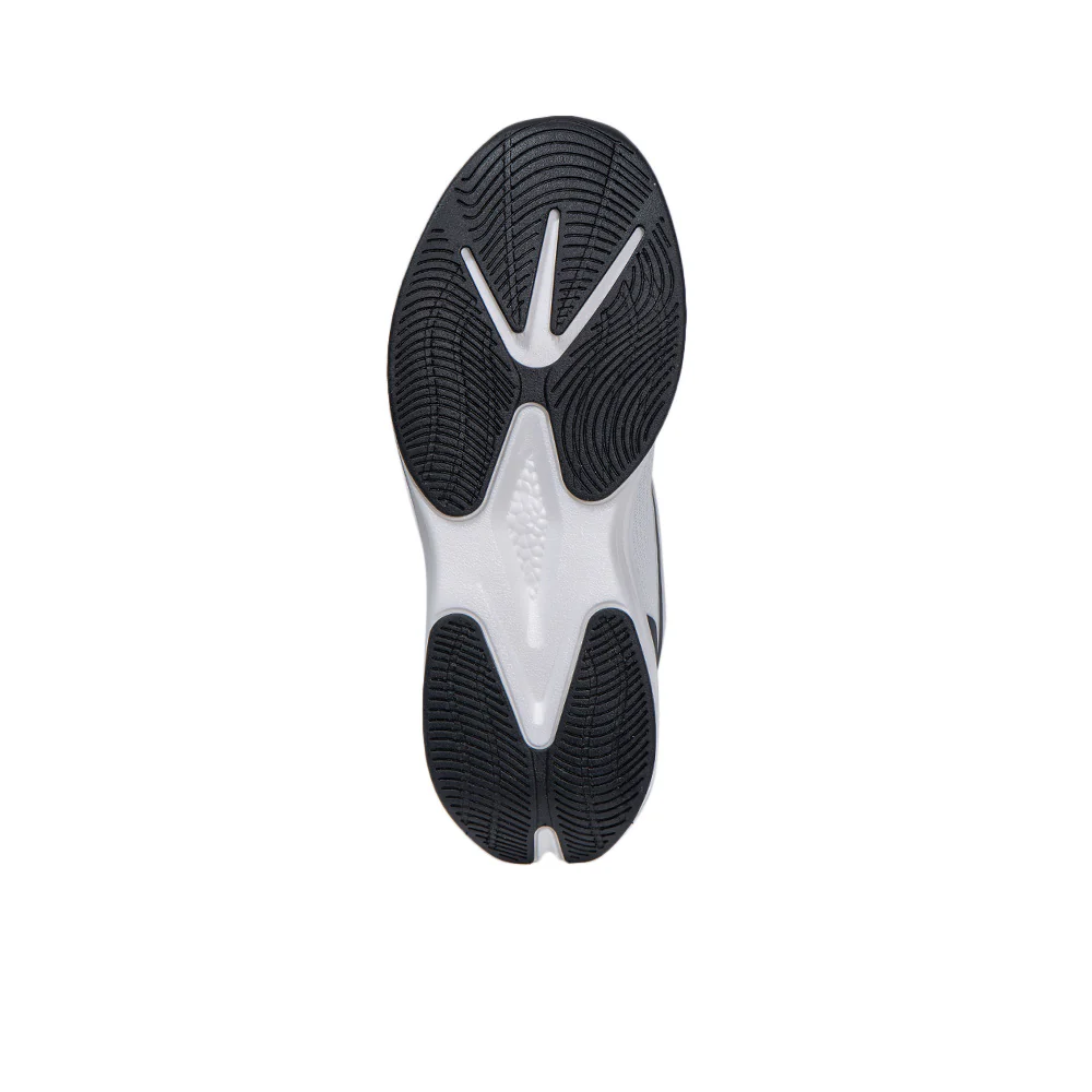 Женские беговые кроссовки Fila Flag — цвет белый, размер EU 35