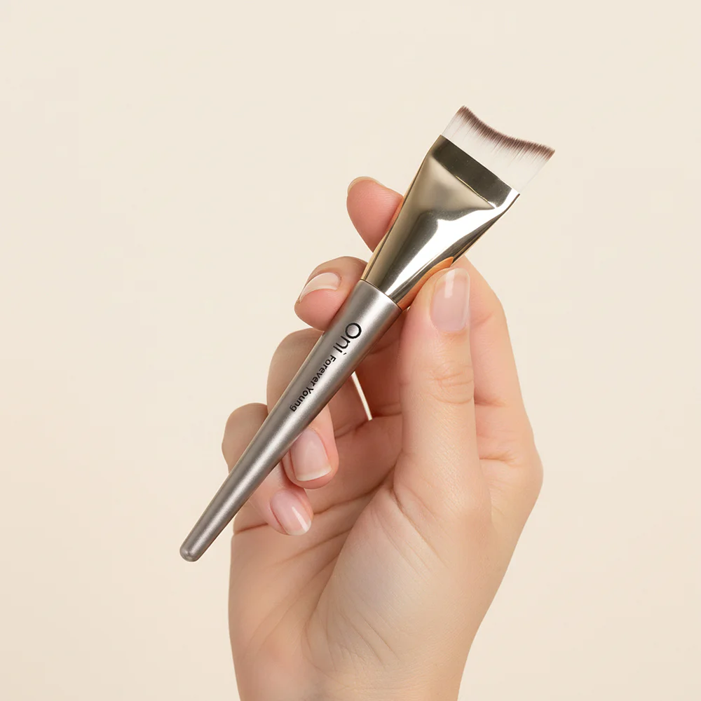 Тональная основа Oni Mermaid Tail Brush