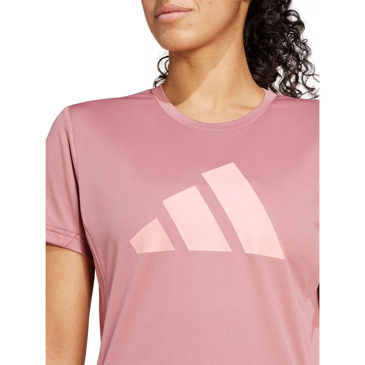 Женская беговая футболка Adidas Run It — цвет розовый, размер 2XL (азиатский размер)