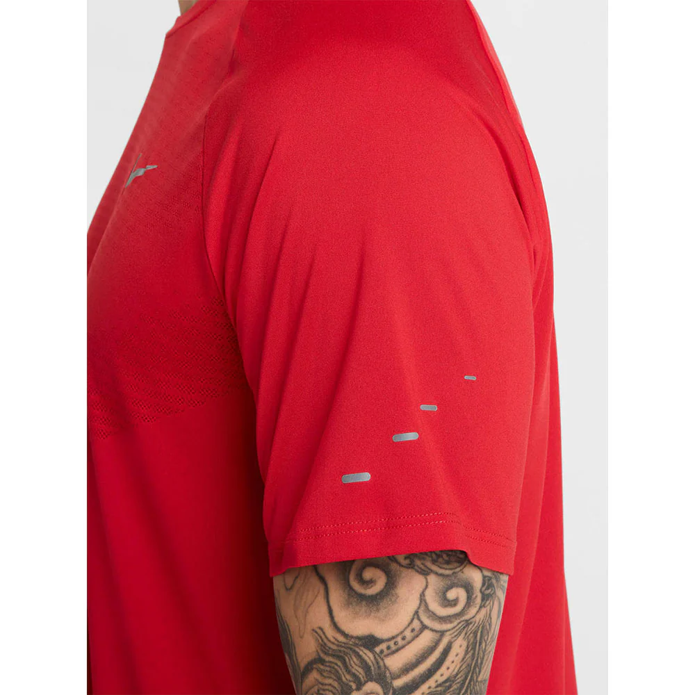 NIKE Stride Men's Running T-Shirt