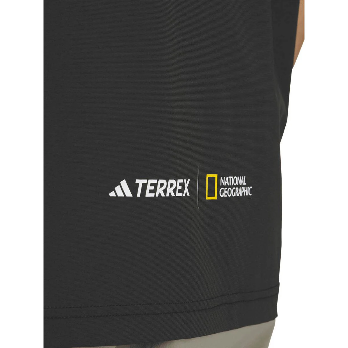 ADIDAS National Geographic Short Sleeve Men's T-Shirt - Black - 2XL (ASIAN SIZE)