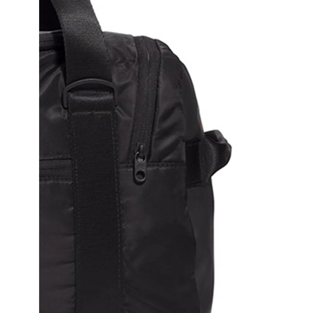 UNDER ARMOUR Studio Women's Duffle Bag - Black - ONE SIZE