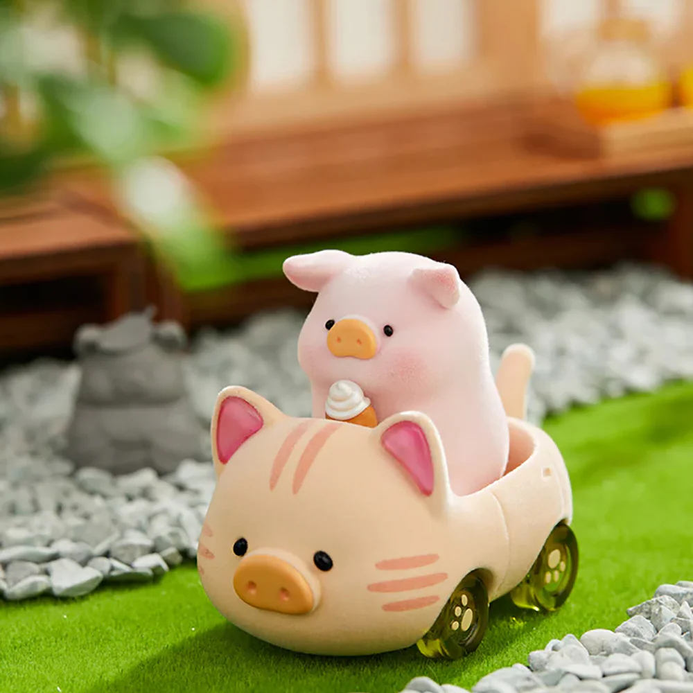 Lulu The Piggy Caturday