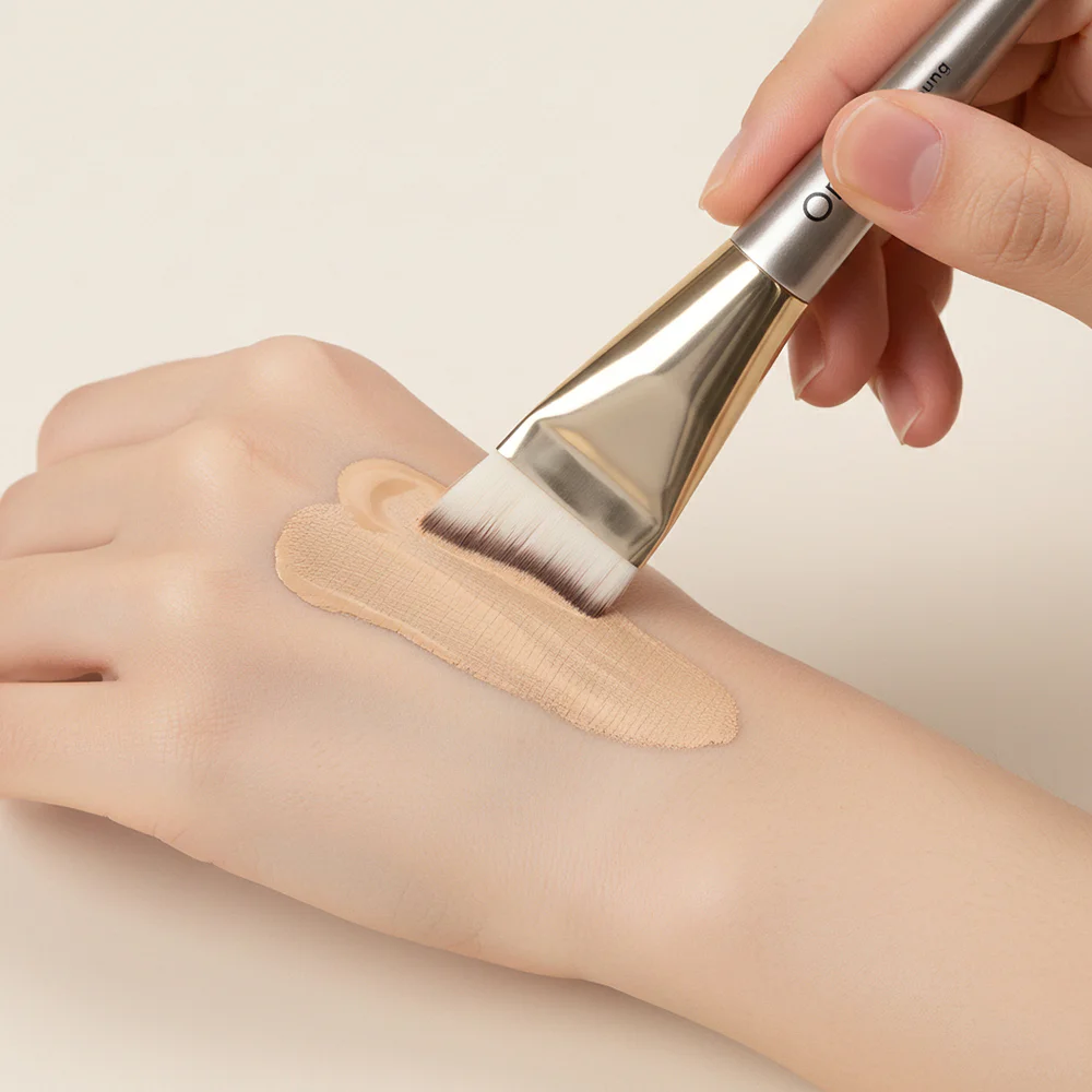 Тональная основа Oni Mermaid Tail Brush