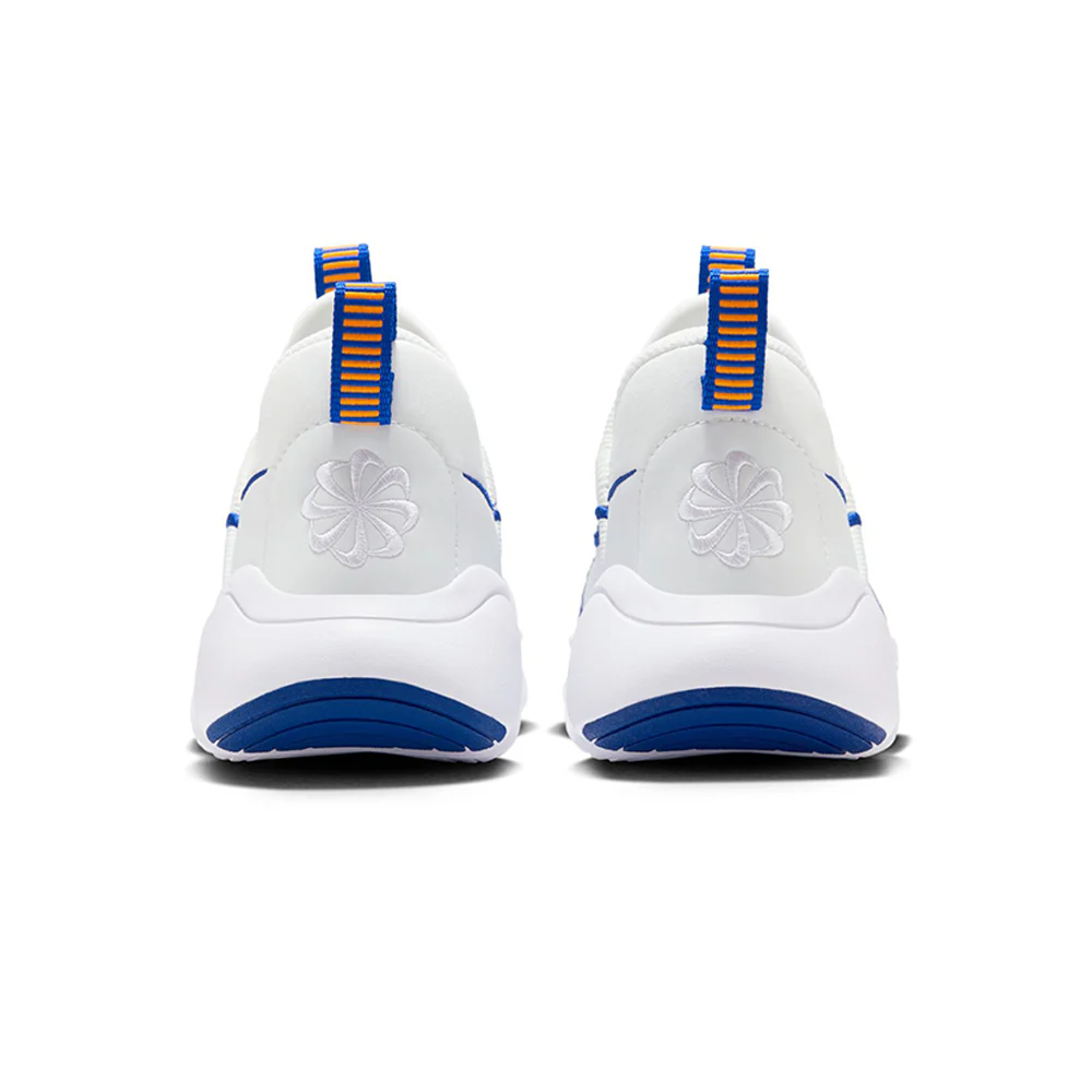 Детские беговые кроссовки Nike Flex Plus 2 — цвет белый, 4 Y