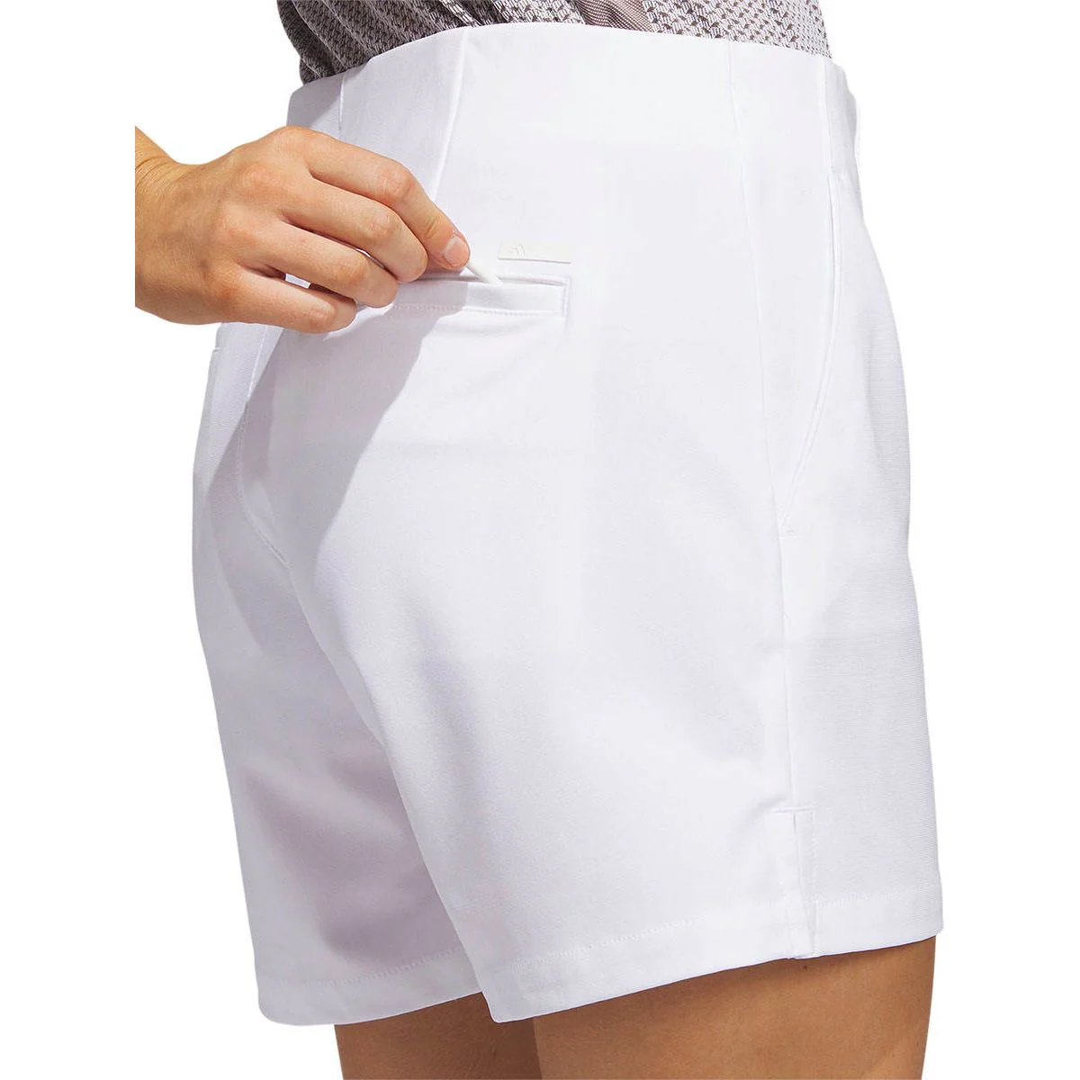 ADIDAS Pintuck 5-Inch Pull-On Women's Golf Shorts - White - L (ASIAN SIZE)