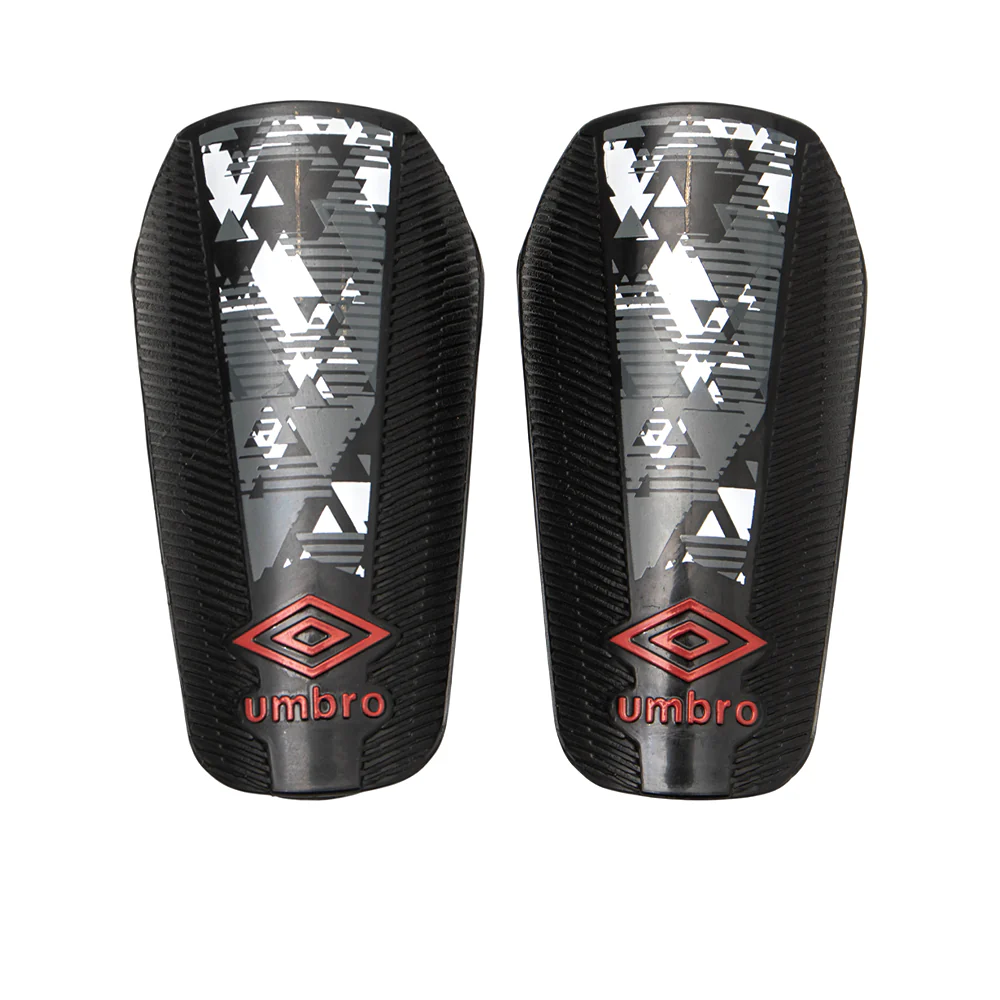 UMBRO Formation Men's Football Shin Guards - Black - S (US SIZE)