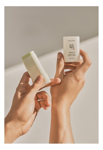 Matte Sun Stick Mug Camelia 18 g - 100% оригинал фото 5