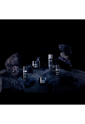 Celestial Black Diamond Brightening Essence 100 ml. - 100% оригинал фото 4 Celestial Black Diamond Brightening Essence 100 ml. - 100% оригинал фото 4