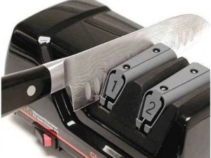 Электрическая ножеточка Chef's Choice CC-316 BL (черная)
