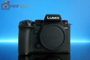 Panasonic Lumix DC-S5 II