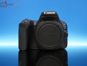Canon EOS 200D body