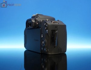 Canon EOS 200D body