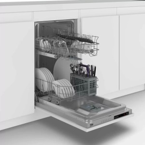 Встраиваемая посудомоечная машина Beko BDIS15060
