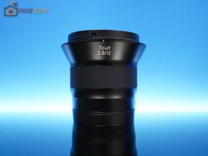 Объектив Zeiss Touit 12mm F2.8 E-mount