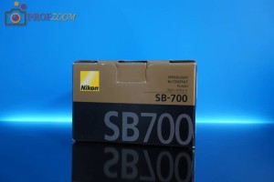 Вспышка Nikon SB-700