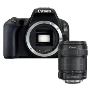 Canon EOS 200D 18-135mm IS STM