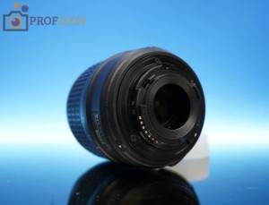 Объектив Nikon 18-55mm f/3.5-5.6G AF-S VR DX Zoom-Nikkor