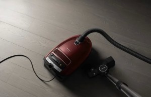 Пылесос Miele Complete C3 PowerLine SGDF3 125 Gala Edition