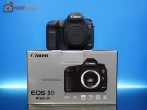 Зеркальный фотоаппарат Canon EOS 5D Mark III Body, Black