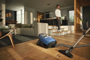 Пылесос Miele Blizzard CX1 Parquet Tech Blue SKCF5