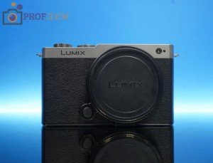 Фотоаппарат Panasonic Lumix DC-S9 Body Silver