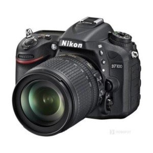 Nikon D7100 kit 18-105