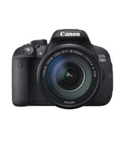 Canon EOS 700D 18-135mm IS