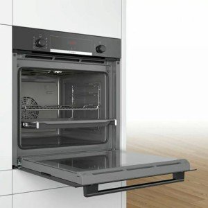 Электрический духовой шкаф Bosch Serie 4 HBA534EB0 Black