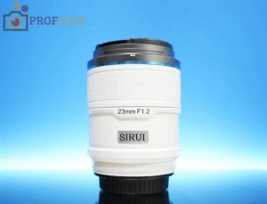 Объектив Sirui 23mm F1.2 Sony E Белый