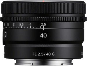 Объектив Sony FE 40mm f/2.5 G (SEL40F25G), черный