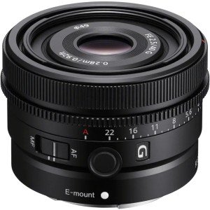 Объектив Sony FE 40mm f/2.5 G (SEL40F25G), черный