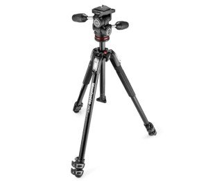 Штатив Manfrotto MK190X3-3W1 штатив алюм. MT190X3 + головка MH804-3W1  3/170/71/2,8/4 (сек/выс/слож/вес/нагр) черный